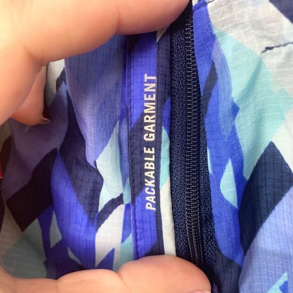 Nike Impossibly Light Geometric Monotone Printed Running Hooded Jacket Size XS - Picture 8 of 11